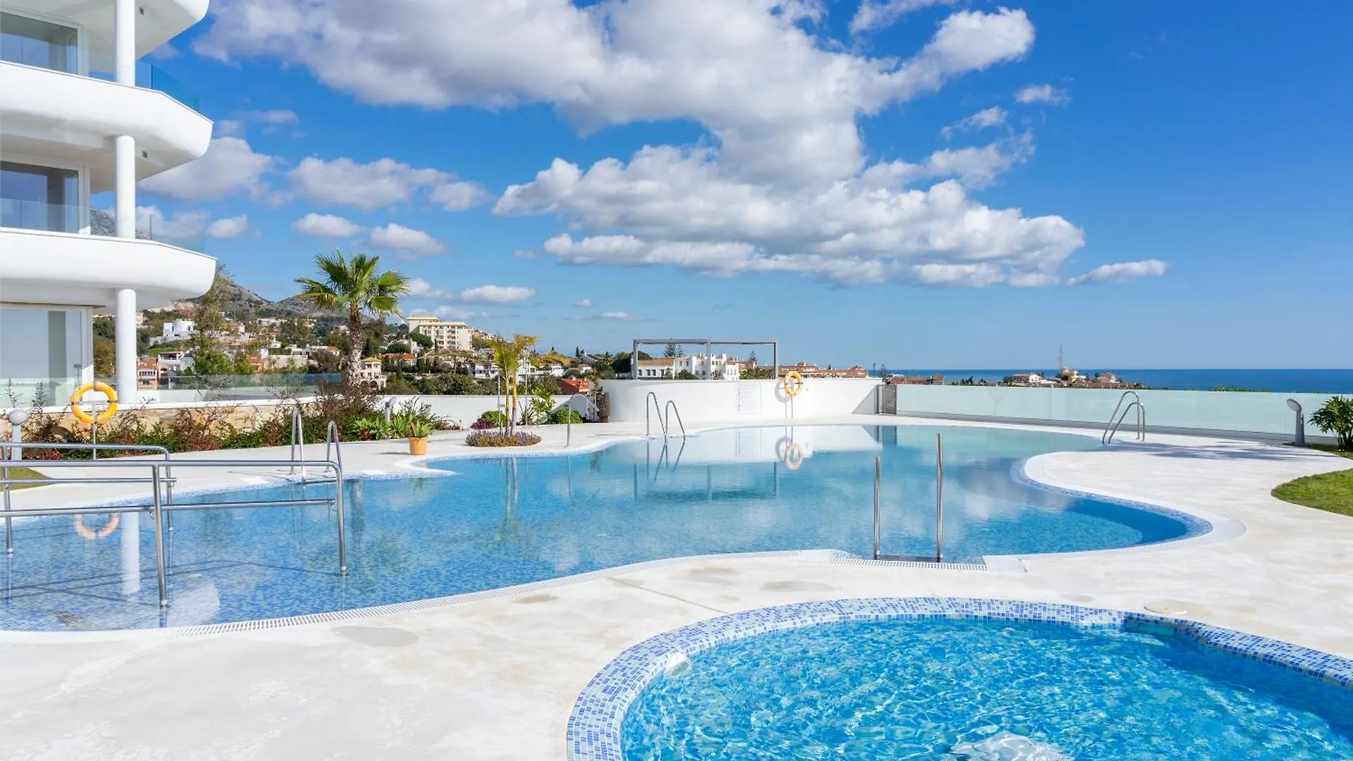 Monte Paraiso Apartment In Fuengirola By Costarentals - Ref 105